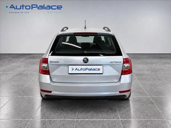 Škoda Octavia 1,6 TDI 85 KW, AMBITION - foto 4