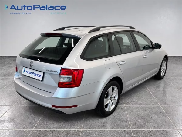 Škoda Octavia 1,6 TDI 85 KW, AMBITION - foto 5