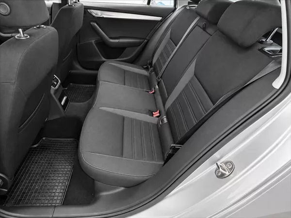 Škoda Octavia 1,6 TDI 85 KW, AMBITION - foto 8
