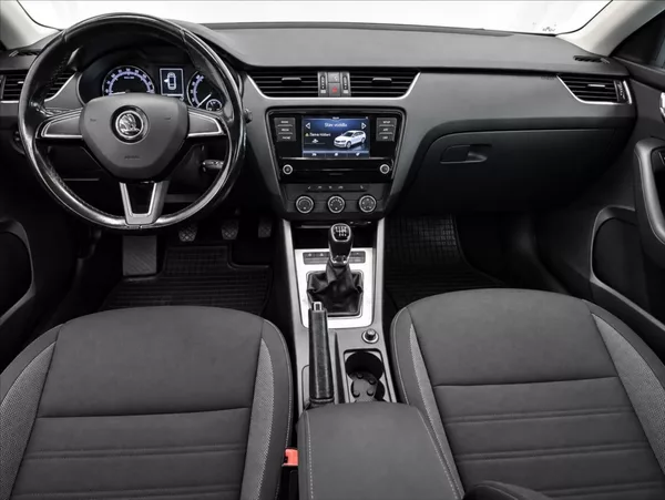 Škoda Octavia 1,6 TDI 85 KW, AMBITION - foto 9