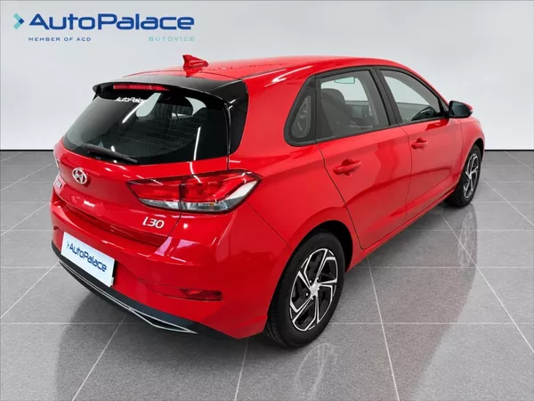 Hyundai i30 1,0 88 KW COMFORT - foto 4