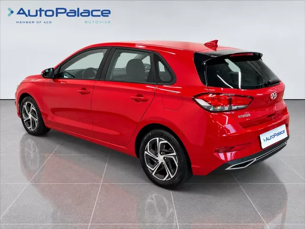 Hyundai i30 1,0 88 KW COMFORT - foto 6