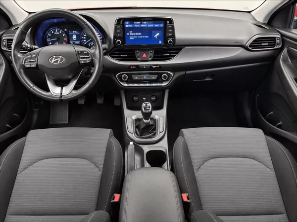 Hyundai i30 1,0 88 KW COMFORT - foto 9