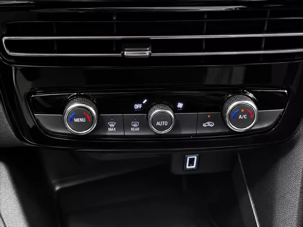 Opel Mokka 1,2 TURBO 100 KW GS - foto 12