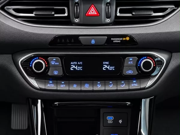 Hyundai i30 1,5 STYLE- NOVÝ VŮZ - foto 12