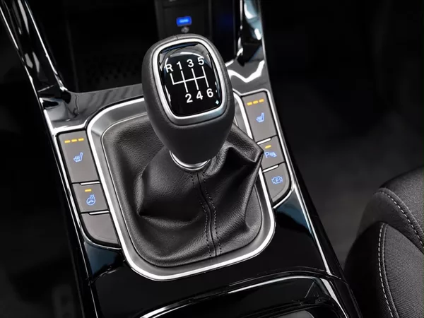 Hyundai i30 1,5 STYLE- NOVÝ VŮZ - foto 13