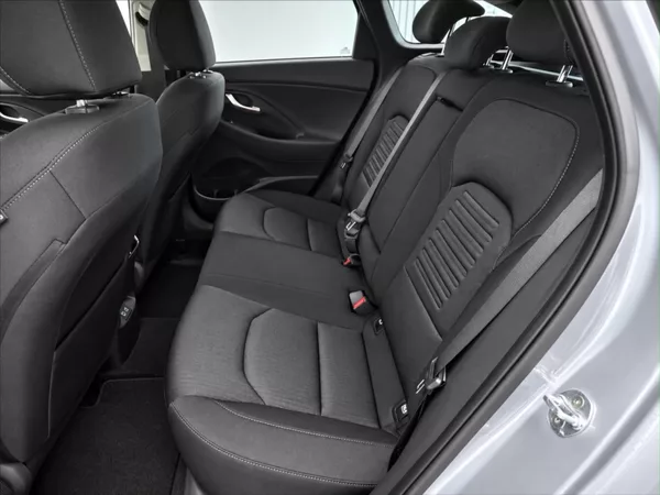 Hyundai i30 1,5 STYLE- NOVÝ VŮZ - foto 15
