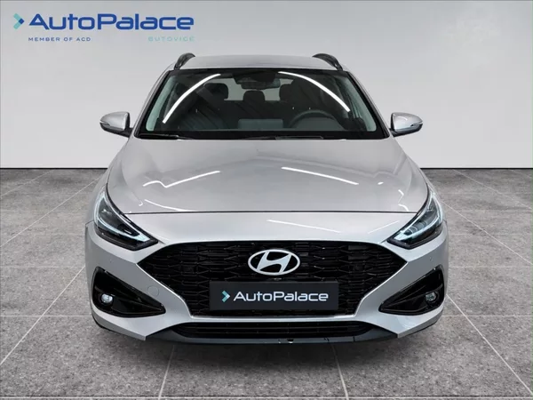 Hyundai i30 1,5 STYLE- NOVÝ VŮZ - foto 2