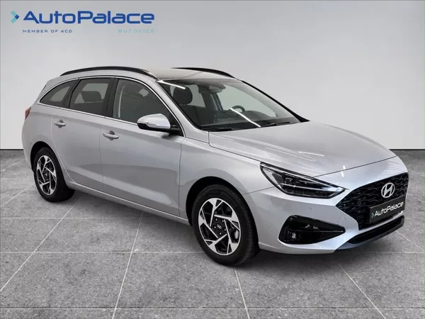 Hyundai i30 1,5 STYLE- NOVÝ VŮZ - foto 3