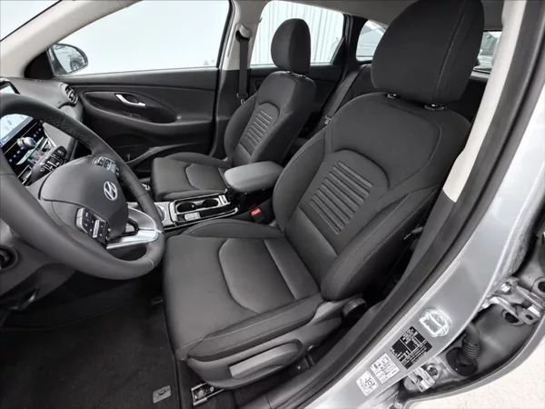 Hyundai i30 1,5 STYLE- NOVÝ VŮZ - foto 7