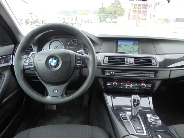 BMW Řada 5 525 D- NAVIGACE - AUTOMAT - foto 10