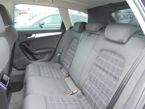 Audi A4 1.8 TFSI- NAVIGACE- ALU KOLA - foto 12