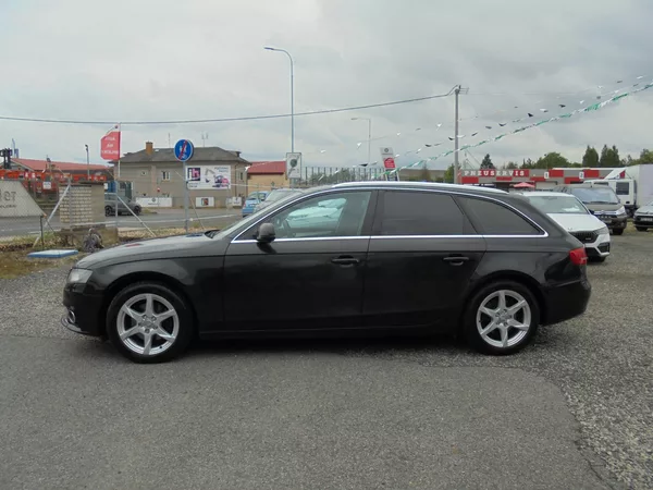 Audi A4 1.8 TFSI- NAVIGACE- ALU KOLA - foto 4