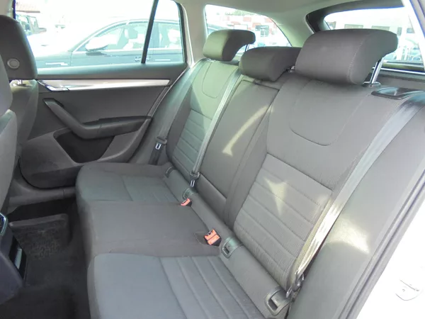 Škoda Octavia 2.0TDI-110 KW -ČR-ALU-SERVISKA - foto 11