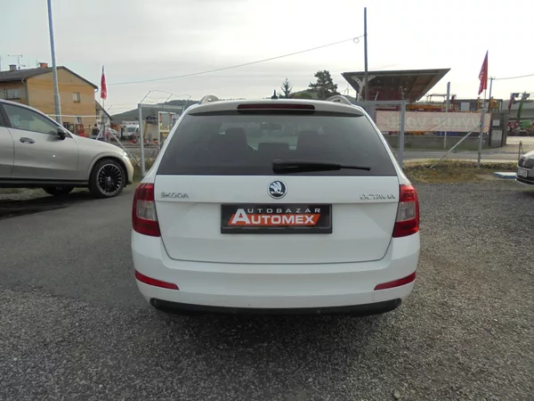 Škoda Octavia 2.0TDI-110 KW -ČR-ALU-SERVISKA - foto 6