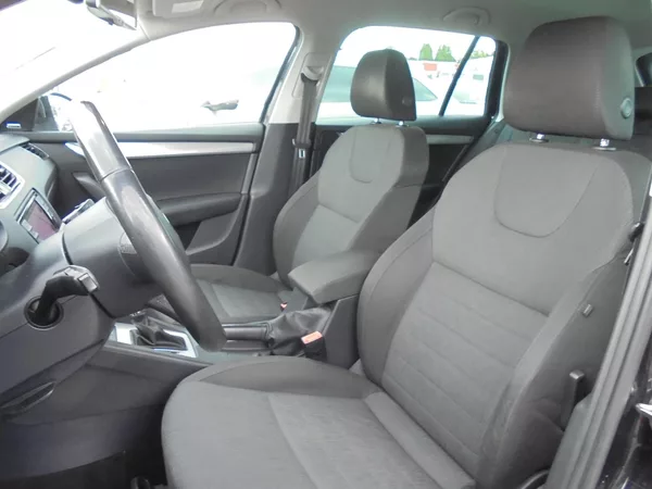 Škoda Octavia 1.6TDI-77KW DSG-NAVIGACE-TAŽNÉ - foto 11