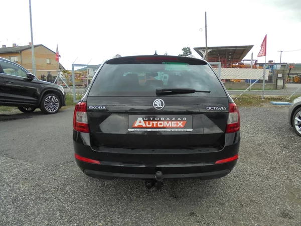 Škoda Octavia 1.6TDI-77KW DSG-NAVIGACE-TAŽNÉ - foto 6