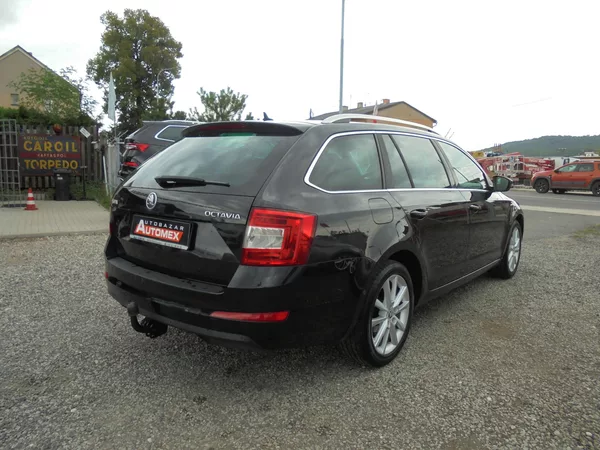 Škoda Octavia 1.6TDI-77KW DSG-NAVIGACE-TAŽNÉ - foto 7