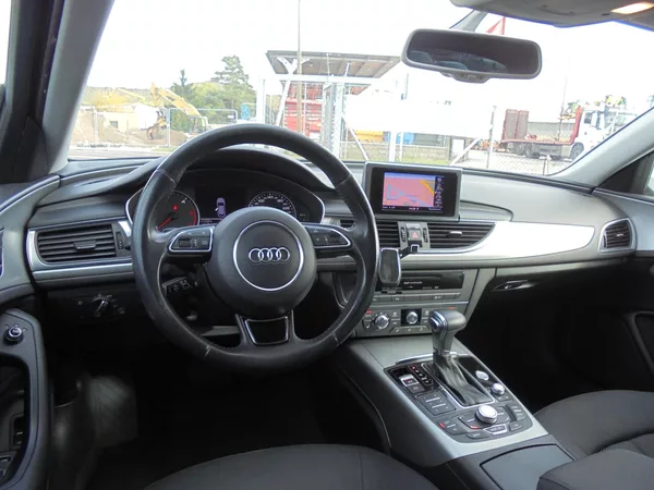 Audi A6 2.0 TDI- NAVIGACE- AUTOMAT - foto 8