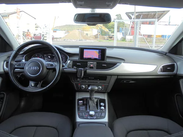Audi A6 2.0 TDI- NAVIGACE- AUTOMAT - foto 9