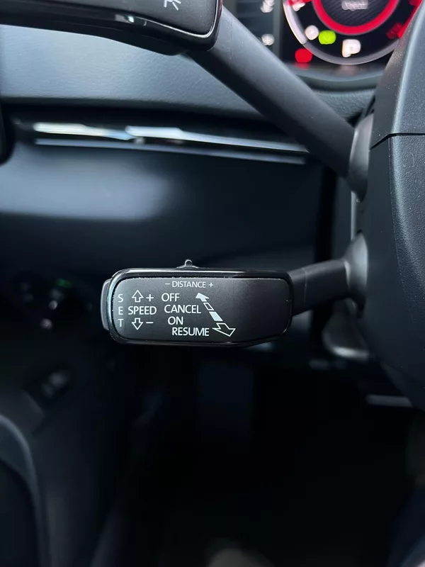 Škoda Karoq 2.0TDI DSG4x4 Sportline TZ DPH - foto 11