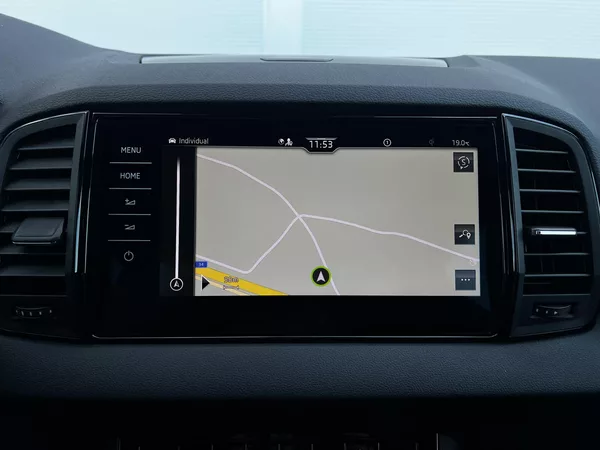 Škoda Karoq 2.0TDI DSG4x4 Sportline TZ DPH - foto 17