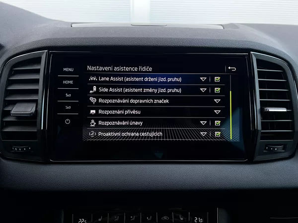 Škoda Karoq 2.0TDI DSG4x4 Sportline TZ DPH - foto 19