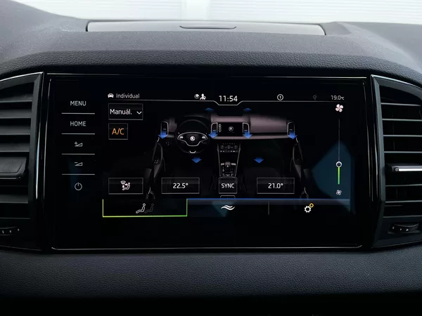 Škoda Karoq 2.0TDI DSG4x4 Sportline TZ DPH - foto 20