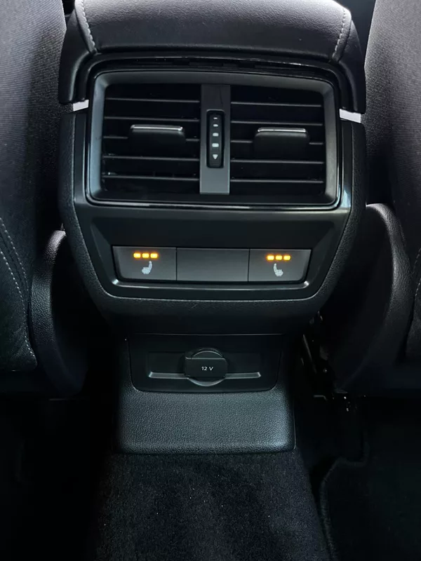 Škoda Karoq 2.0TDI DSG4x4 Sportline TZ DPH - foto 24