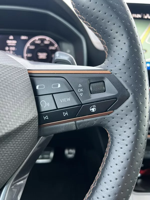 Cupra Leon 1.4 TSI e-Hybrid 150kW TZ DPH - foto 12
