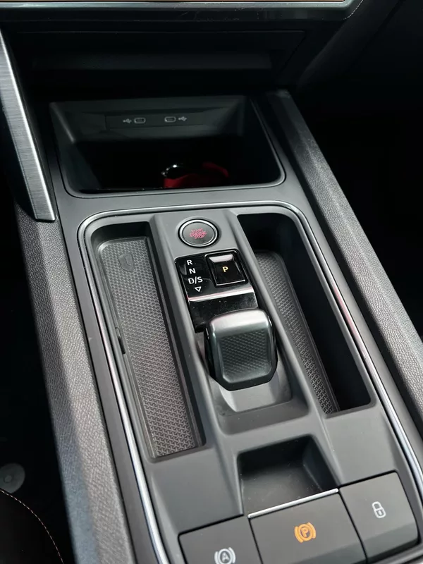 Cupra Leon 1.4 TSI e-Hybrid 150kW TZ DPH - foto 13