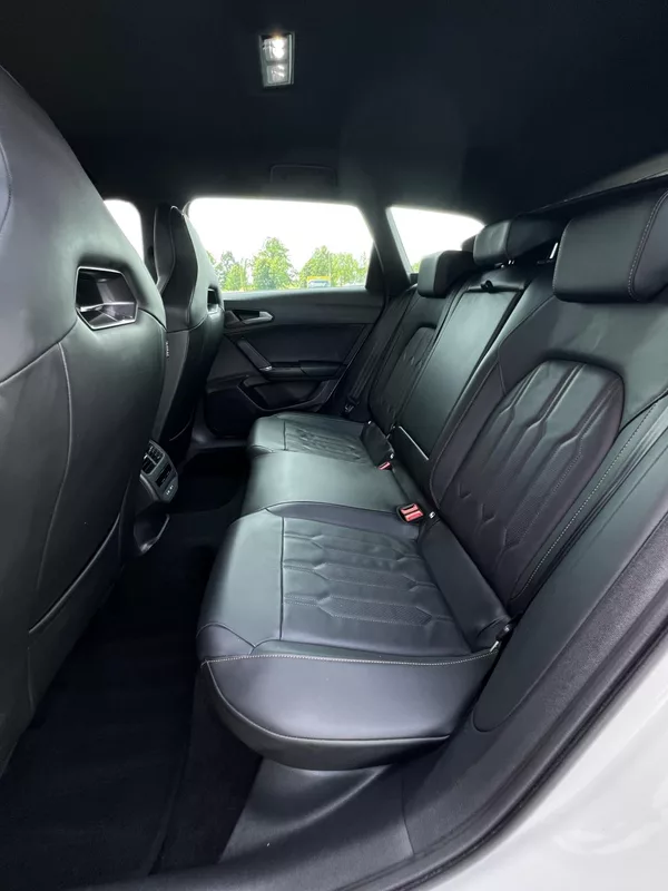 Cupra Leon 1.4 TSI e-Hybrid 150kW TZ DPH - foto 24