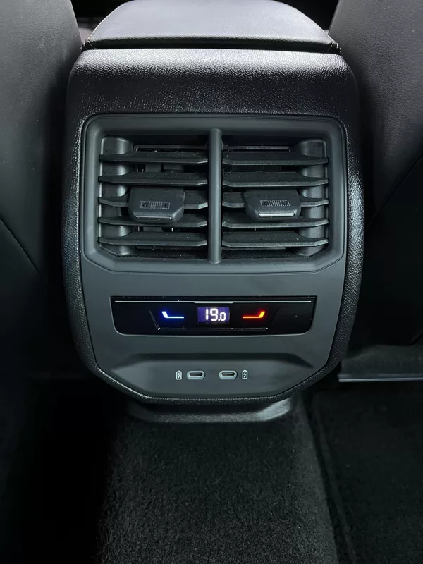 Cupra Leon 1.4 TSI e-Hybrid 150kW TZ DPH - foto 25