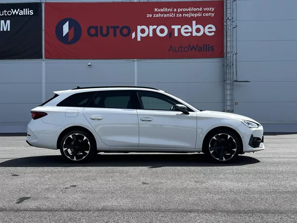 Cupra Leon 1.4 TSI e-Hybrid 150kW TZ DPH - foto 3
