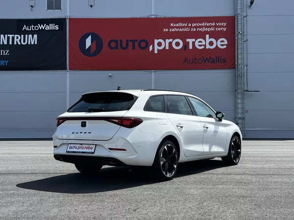 Cupra Leon 1.4 TSI e-Hybrid 150kW TZ DPH - foto 4