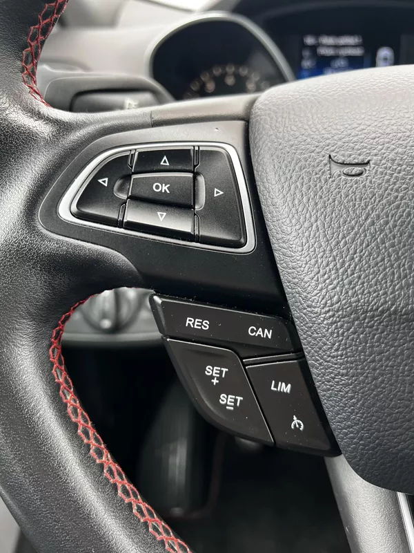 Ford Kuga 1.5 EcoBoost ST Line TZ - foto 10