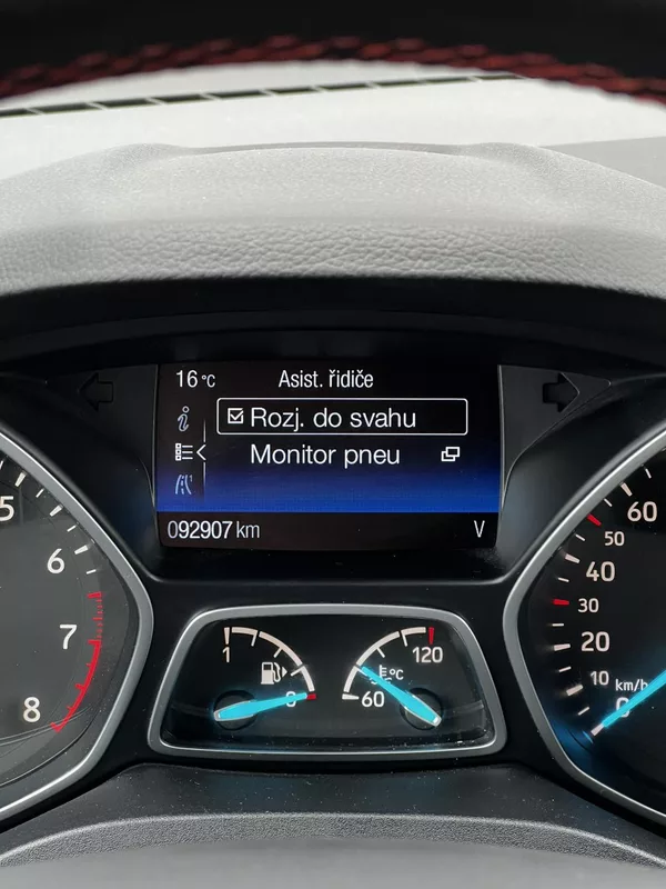 Ford Kuga 1.5 EcoBoost ST Line TZ - foto 9