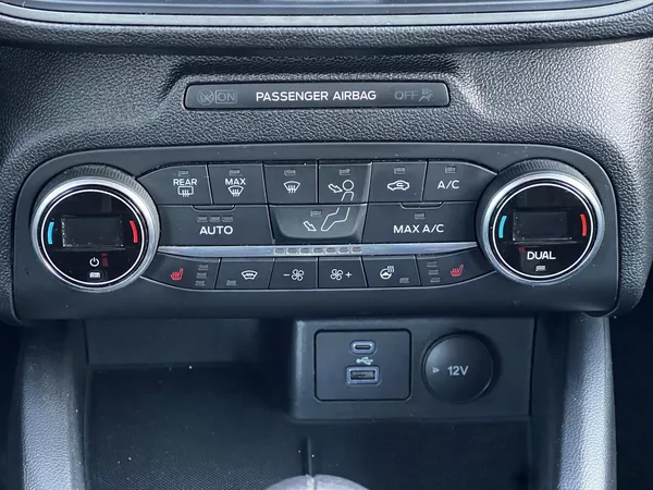 Ford Focus 1.5 EcoBlue Titanium X TZ DPH - foto 13