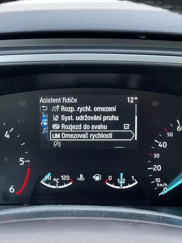 Ford Focus 1.5 EcoBlue Titanium X TZ DPH - foto 18