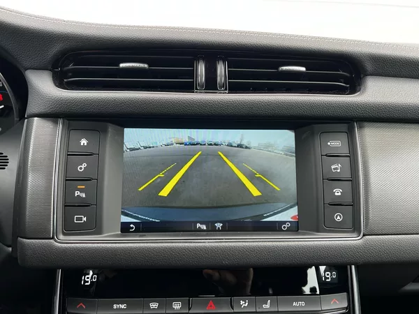 Jaguar XF 3.0 Aut. 380HP! S AWD Edition - foto 15
