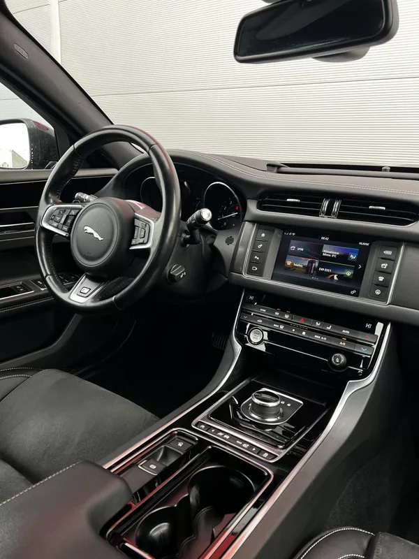 Jaguar XF 3.0 Aut. 380HP! S AWD Edition - foto 9