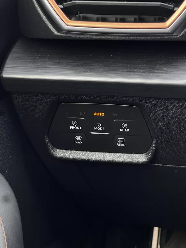 Cupra Formentor 2.0TSI DSG 228kW 1.Maj DPH - foto 18
