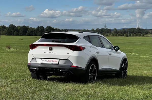 Cupra Formentor 2.0TSI DSG 228kW 1.Maj DPH - foto 6