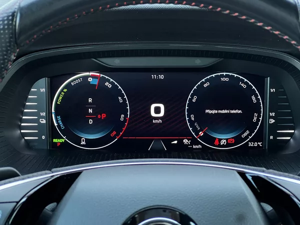 Škoda Octavia 1,4TSI iV RS 180kW DSG DPH - foto 10
