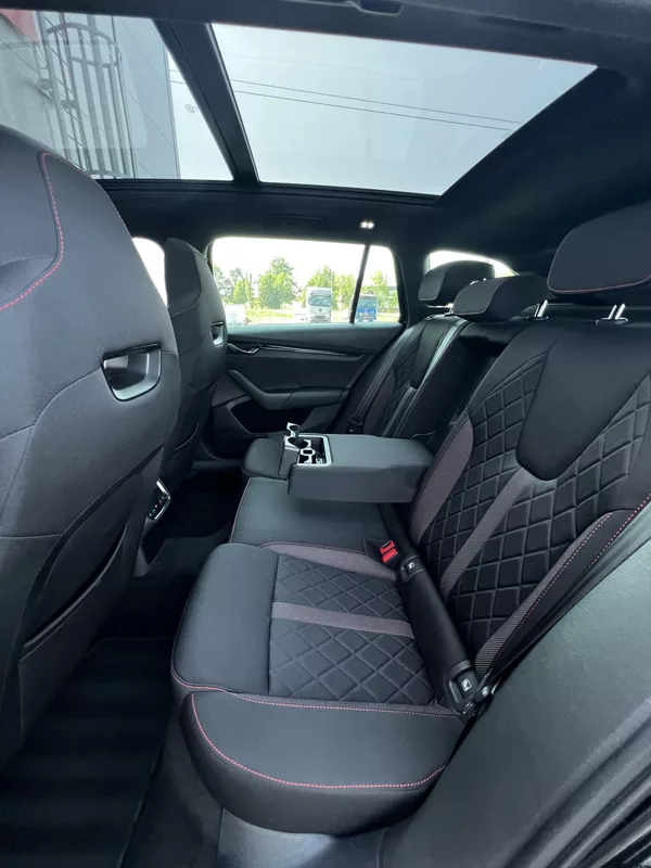 Škoda Octavia 1,4TSI iV RS 180kW DSG DPH - foto 22