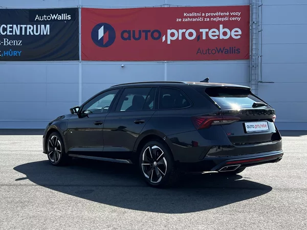 Škoda Octavia 1,4TSI iV RS 180kW DSG DPH - foto 5