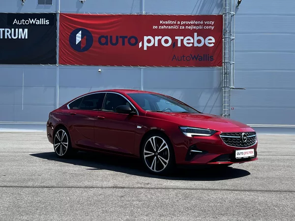 Opel Insignia 2.0T 147kW Aut.ULTIMATE DPH TZ - foto 2