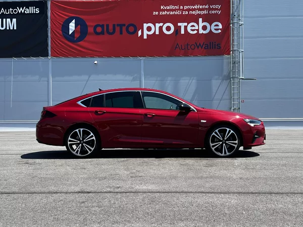 Opel Insignia 2.0T 147kW Aut.ULTIMATE DPH TZ - foto 3