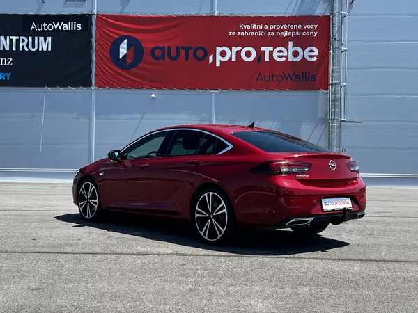 Opel Insignia 2.0T 147kW Aut.ULTIMATE DPH TZ - foto 5