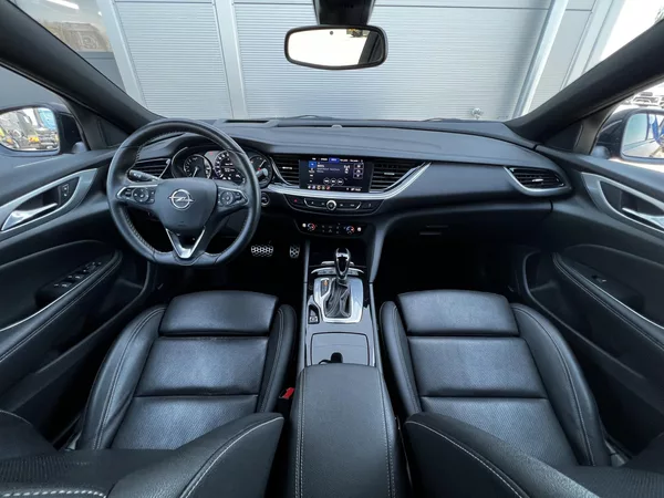 Opel Insignia 2.0T 147kW Aut.ULTIMATE DPH TZ - foto 7